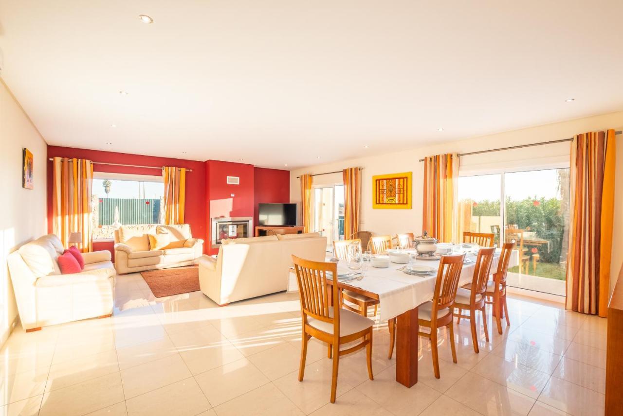 Cordeiro - Heated Pool - Free Wi-fi - Air Con Villa Guia (Faro)