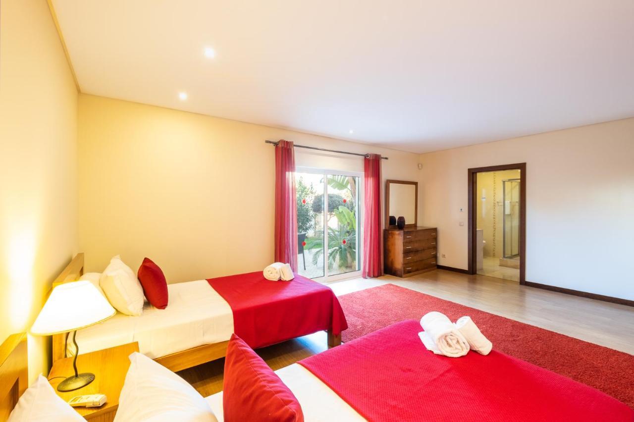 Cordeiro - Heated Pool - Free Wi-fi - Air Con Villa